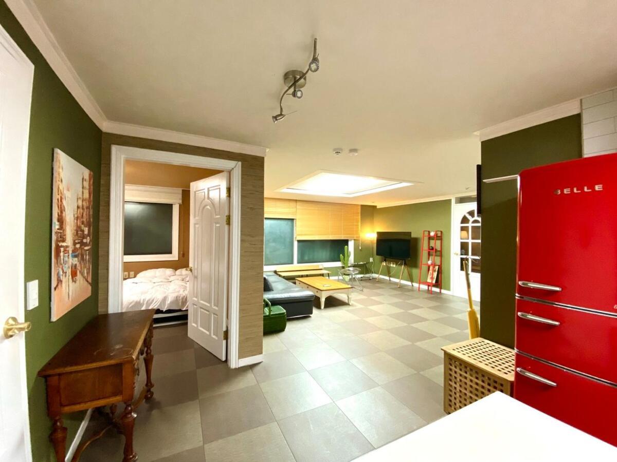 Villa Kooljam House-center Of Seoul-itaewon-spacious-3min From The Subway *