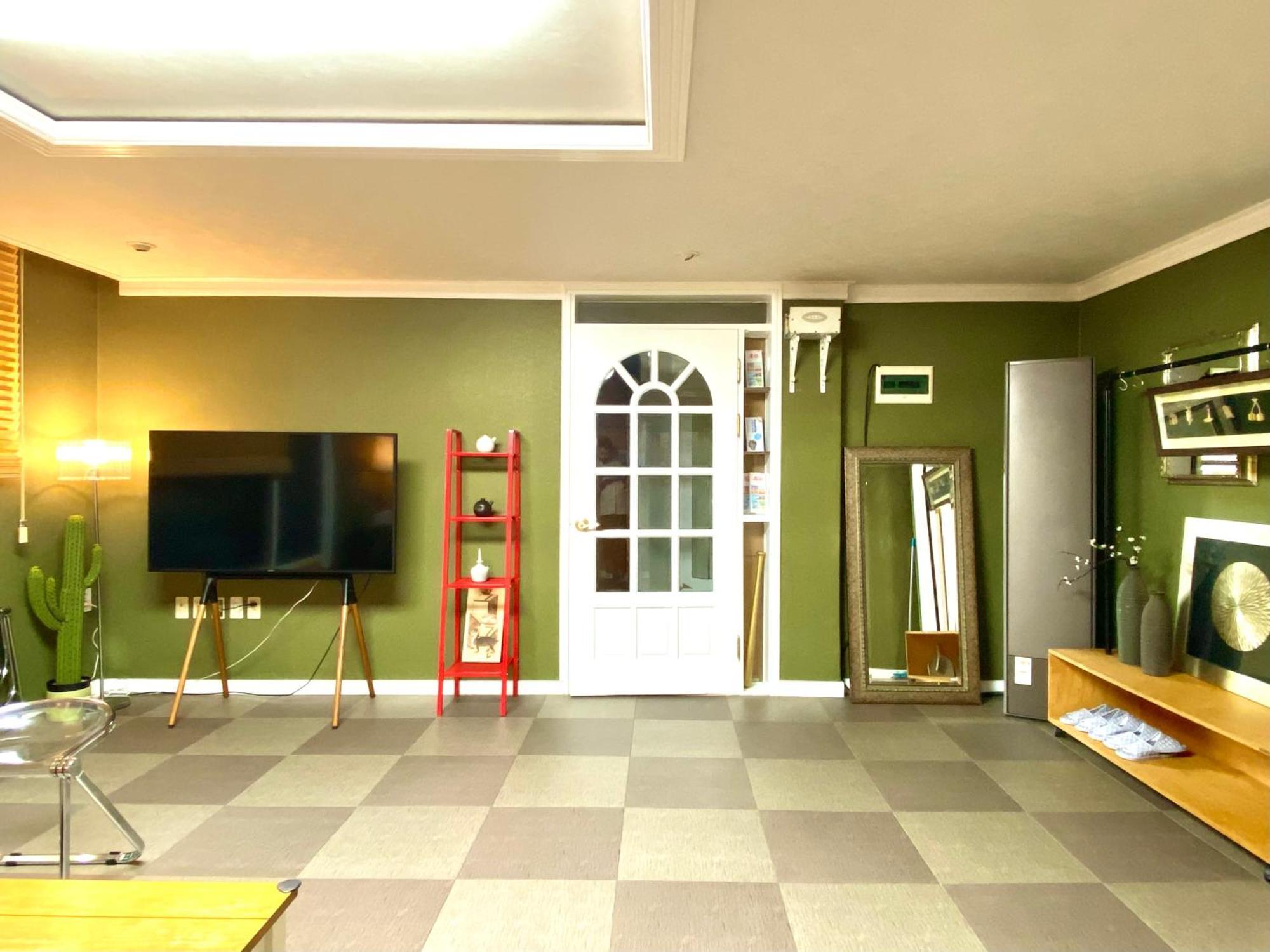 Villa Kooljam House-center Of Seoul-itaewon-spacious-3min From The Subway