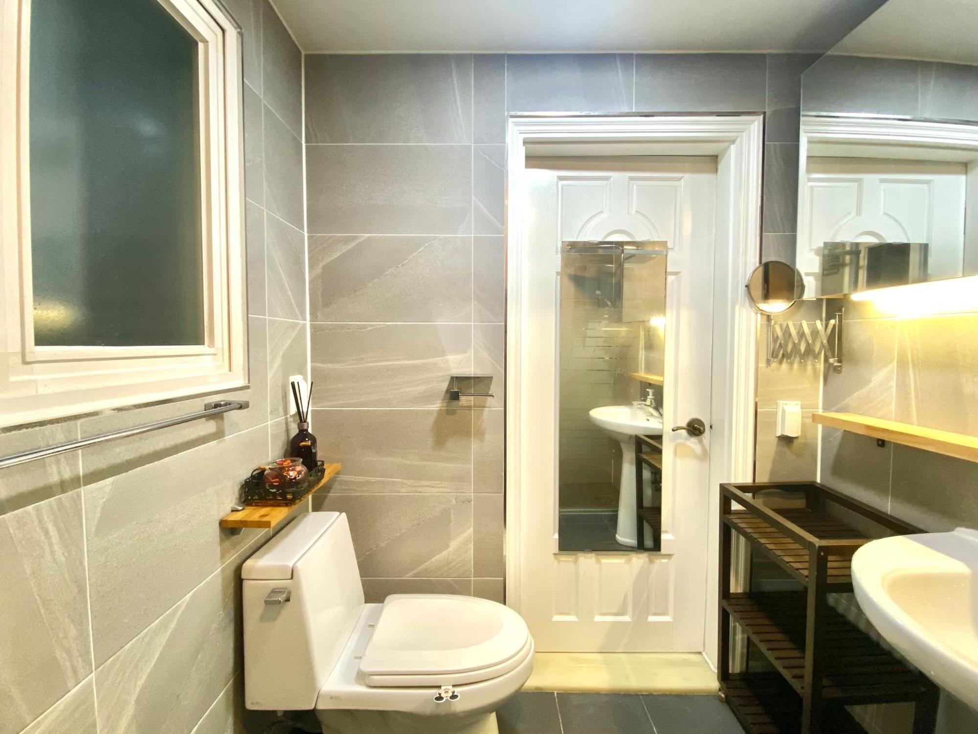 Kooljam House-center Of Seoul-itaewon-spacious-3min From The Subway